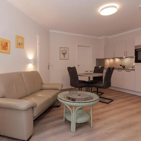 Apartment Am - Strandvilla Belvedere Kuehlungsborn